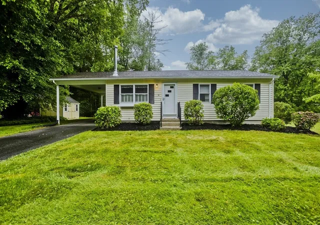 Homes for sale in Northampton, MA | 36 Brookwood Dr, Northampton, MA 01062 | MLS# 73540647
