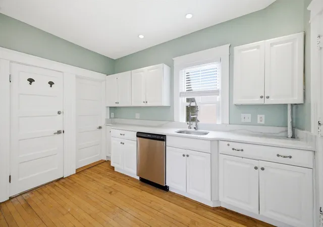 Photo 3 of Multi family home for sale at 15 Groveridge Path, Shrewsbury, MA 01545 | MLS# 73557427 | Listing updated on 2026-08-04