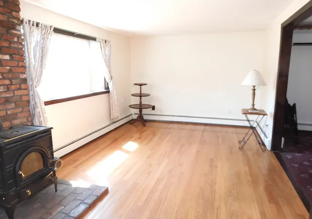 Photo 3 of Sale Pending at 146 Bridle Rd, Billerica, MA 01821 | MLS# 73549878 | Listing updated on 2026-09-23