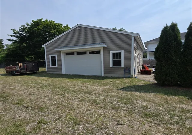 3rd image of 118 Edson St, Brockton, MA 02302 | MLS# 73551939