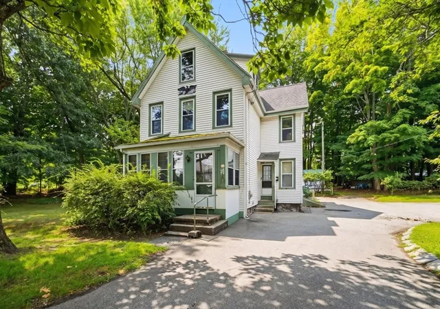 1st image of 219 Montvale, Woburn, MA 01801 | MLS# 73566926