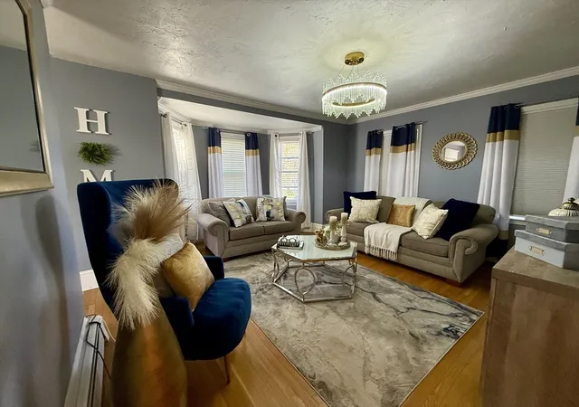 4th image of 408 W Britannia St, Taunton, MA 02780 | MLS# 73536991