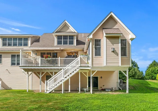 2nd image of 11 Riverview Hts, Amesbury, MA 01913