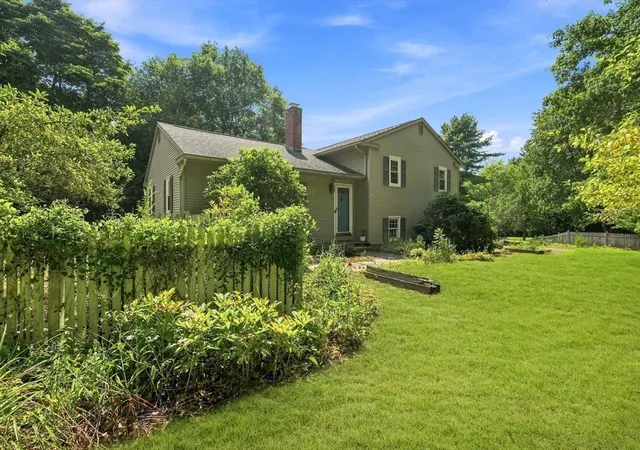 Photo 2 of Sale Pending at 71 Mt Holyoke Dr, Amherst, MA 01002 | MLS# 73568603 | Listing updated on 2026-09-29