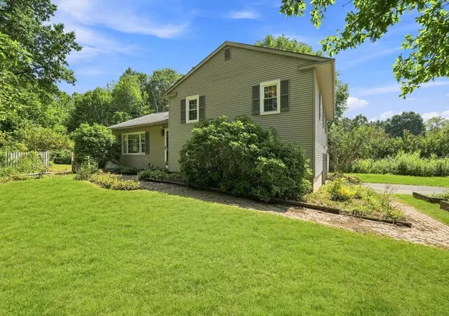 Photo 3 of Sale Pending at 71 Mt Holyoke Dr, Amherst, MA 01002 | MLS# 73568603 | Listing updated on 2026-09-29