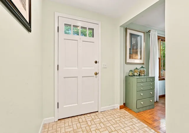 Photo 4 of Sale Pending at 71 Mt Holyoke Dr, Amherst, MA 01002 | MLS# 73568603 | Listing updated on 2026-09-29
