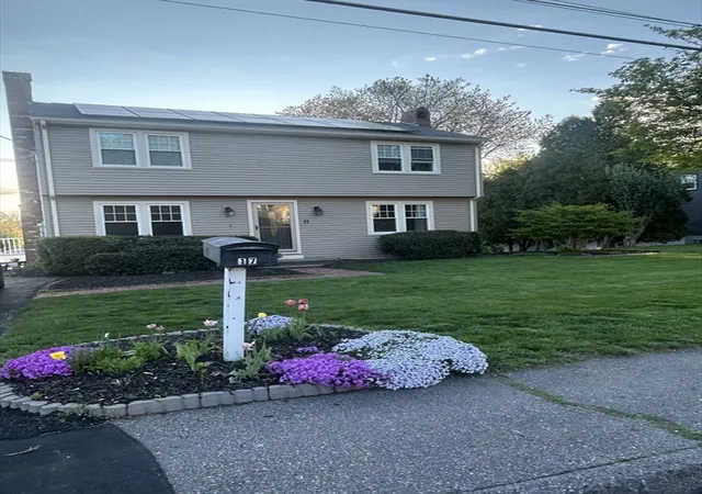 Homes for sale in Milford, MA | 17 Bandy Ln, Milford, MA 01757 | MLS# 73530371