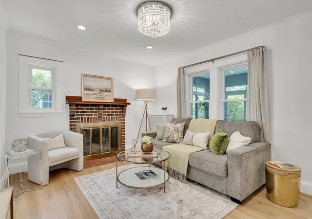 3rd image of 10 Parker Ave, Newton Center, MA 02459 | MLS# 73553300