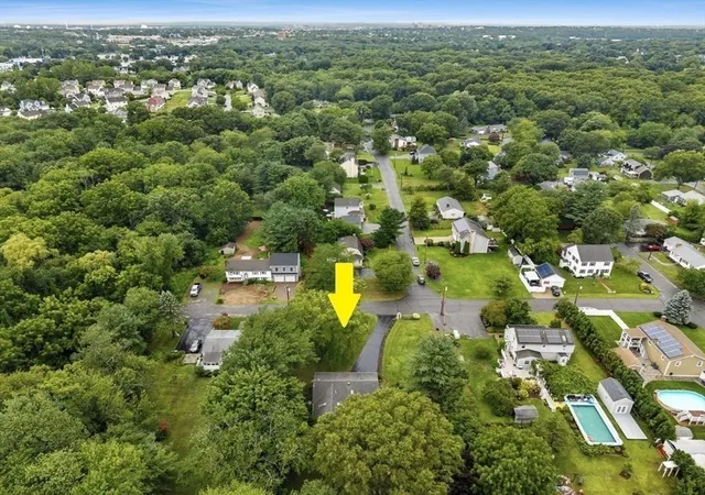 41st image of 121 Dean St, Seekonk, MA 02771 | MLS# 73558970