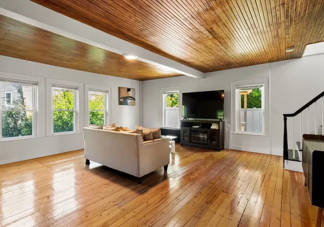 3rd image of 13 Highland Rd, Middleton, MA 01949 | MLS# 73529391