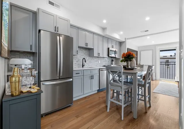 2nd image of 159 Bennington St #3, East Boston, MA 02128 | MLS# 73555284
