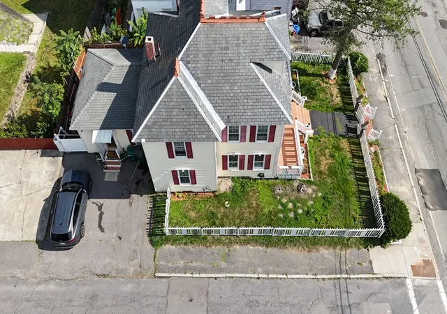 Photo 3 of Single family home for sale at 91 South St, Fitchburg, MA 01420 | MLS# 73548395 | Listing updated on 2026-09-05