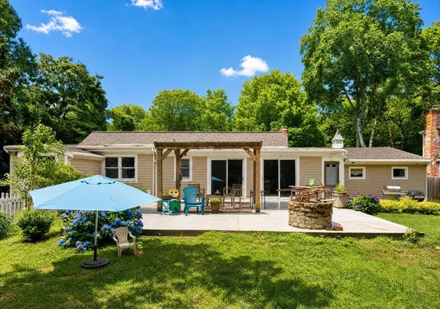 1st image of 14 Veeder Dr, East Falmouth, MA 02536 | MLS# 73561574