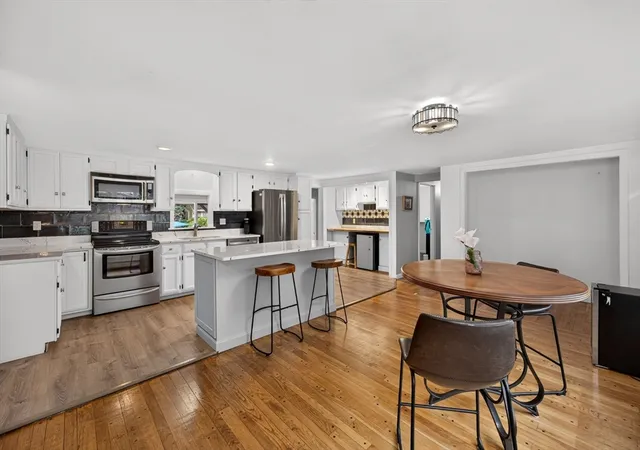 Photo 4 of Single family home for sale at 14 Veeder Dr, East Falmouth, MA 02536 | MLS# 73561574 | Listing updated on 2026-09-13