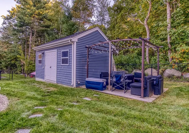 27th image of 203 Bluejay Ln, East Taunton, MA 02718 | MLS# 73438462