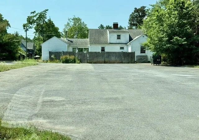 2nd image of 204 Main St, Hanson, MA 02341 | MLS# 73560828