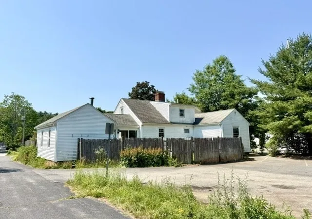 Photo 3 of Single family home for sale at 204 Main St, Hanson, MA 02341 | MLS# 73560828 | Listing updated on 2026-10-01