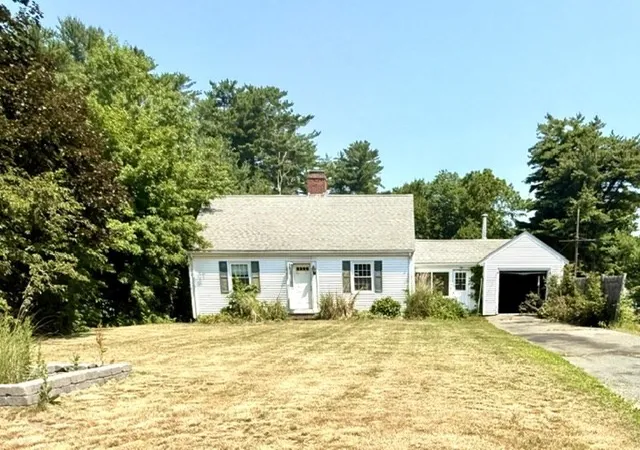 Photo 3 of Single family home for sale at 204 Main St, Hanson, MA 02341 | MLS# 73560828 | Listing updated on 2026-10-01