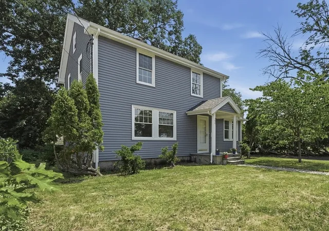 1st image of 190 Manomet St, Brockton, MA 02301 | MLS# 73544755