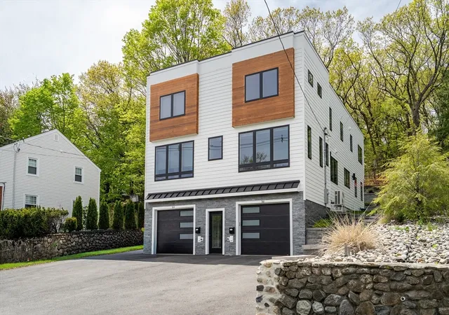 1st image of 366 Massachusetts Ave #366, Lexington, MA 02420 | MLS# 73566051