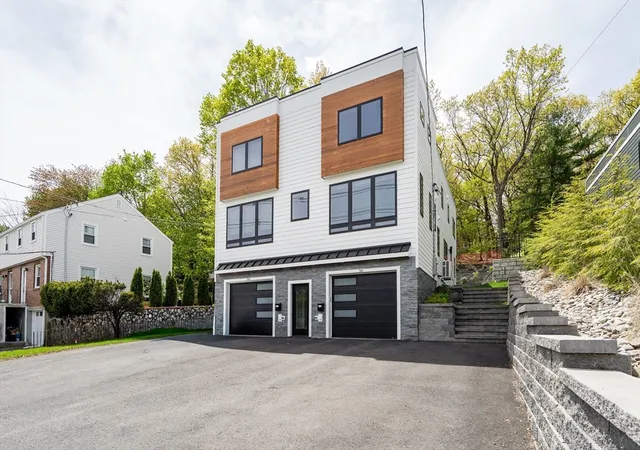 3rd image of 366 Massachusetts Ave #366, Lexington, MA 02420 | MLS# 73566051