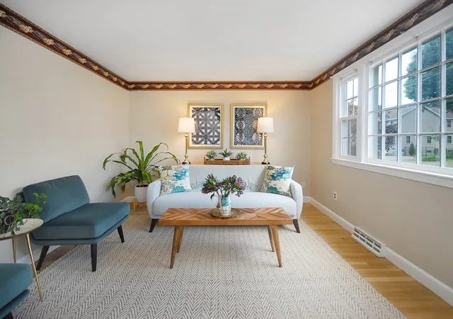 4th image of 12 Edgewood Rd, Billerica, MA 01821 | MLS# 73537879