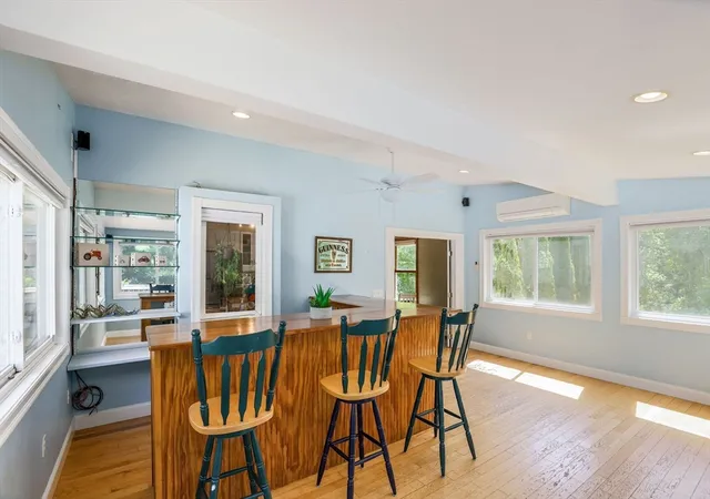 Homes for sale in Rutland, MA | 27 Davis St, Rutland, MA 01543 | MLS# 73532436
