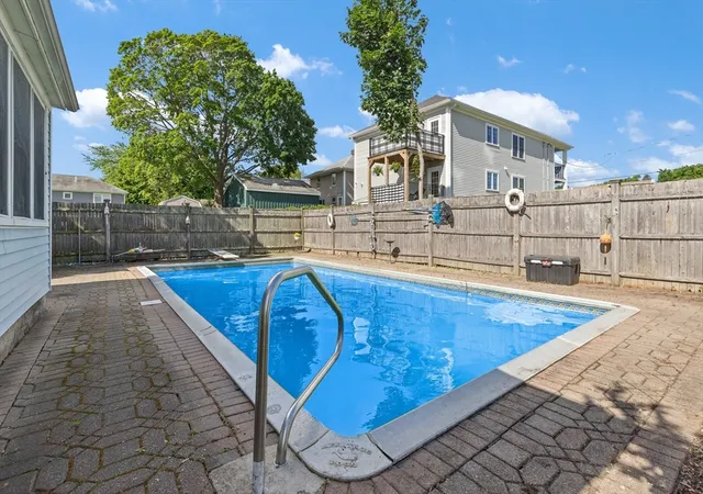 4th image of 18 Hardy St, Danvers, MA 01923 | MLS# 73536558