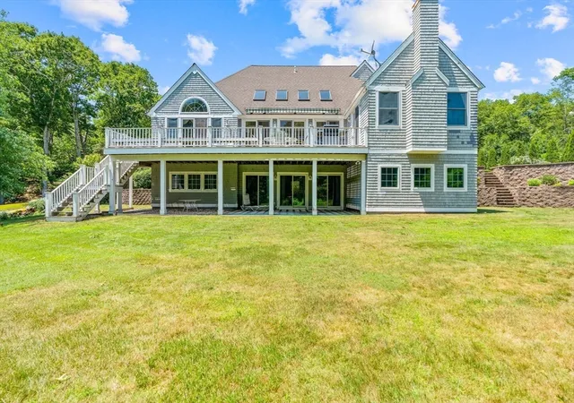 Photo 3 of Sale Pending at 14 Glenneagle Dr, Mashpee, MA 02649 | MLS# 73548226 | Listing updated on 2026-08-31