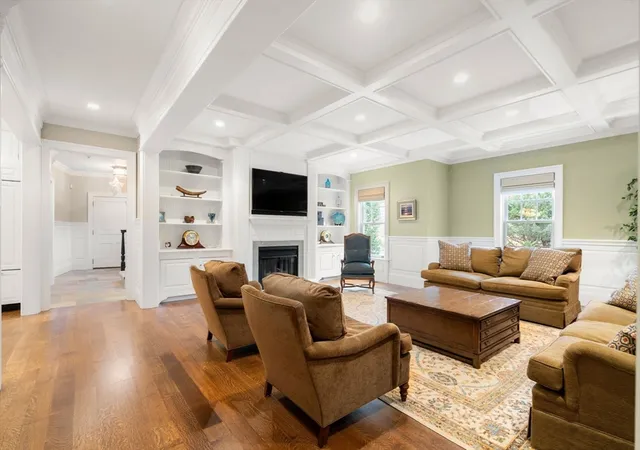 5th image of 50 Oxbow Rd, Needham, MA 02492 | MLS# 73513467