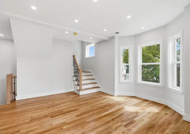 3rd image of 183 Madison St #2, Malden, MA 02148 | MLS# 73567997