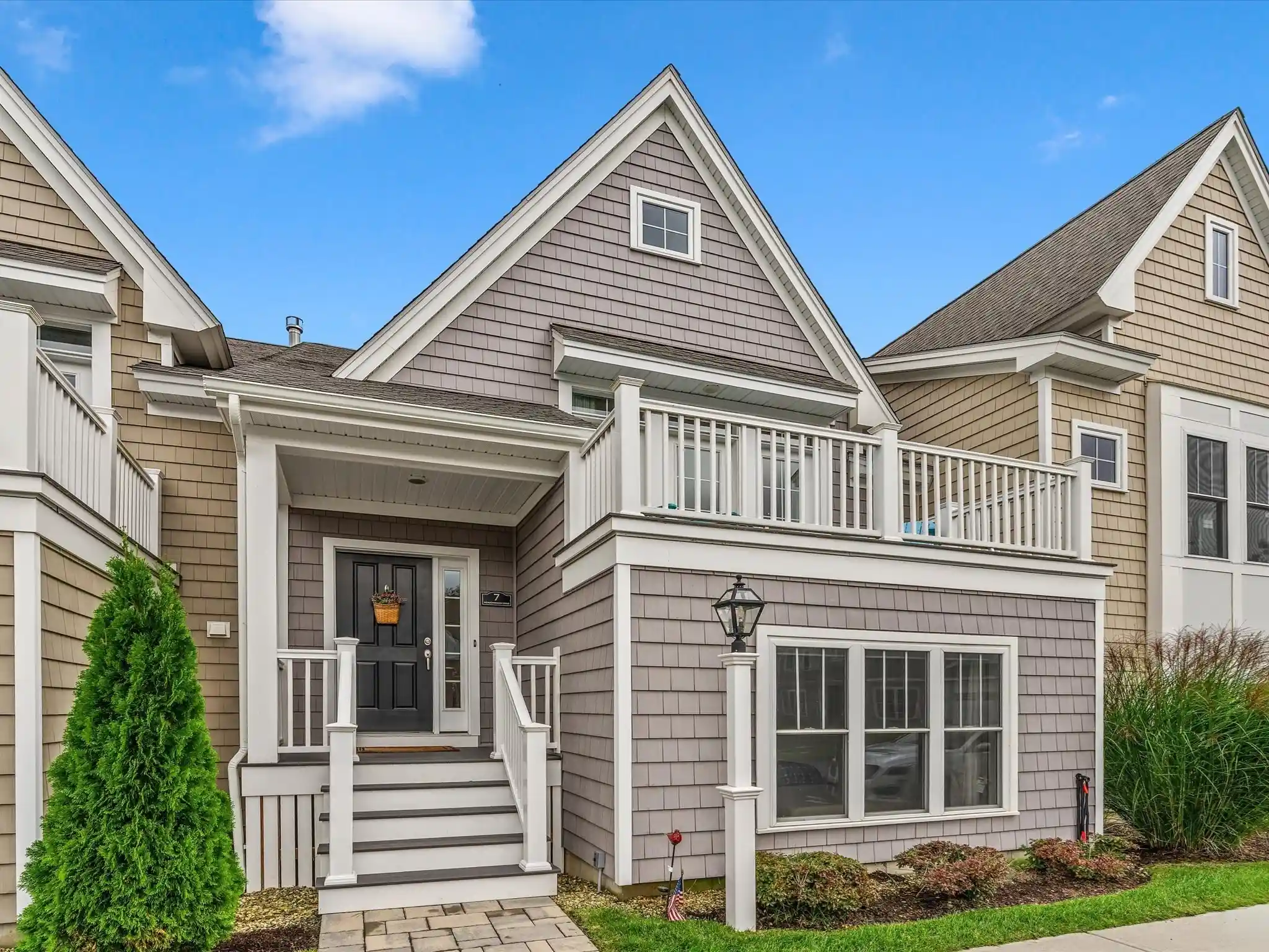 Photo 1 of Single family home for sale at 7 Meadowbrook Dr, Plymouth, MA 02360 | MLS# 73593245 | Listing updated on 2026-10-23