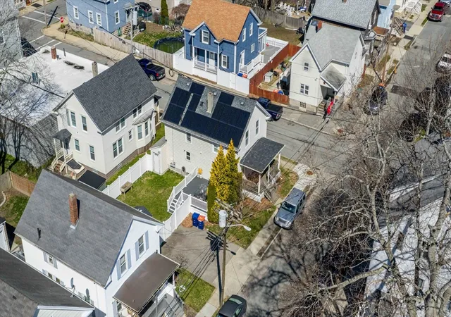 2nd image of 69 Newton St, New Bedford, MA 02740 | MLS# 73500425