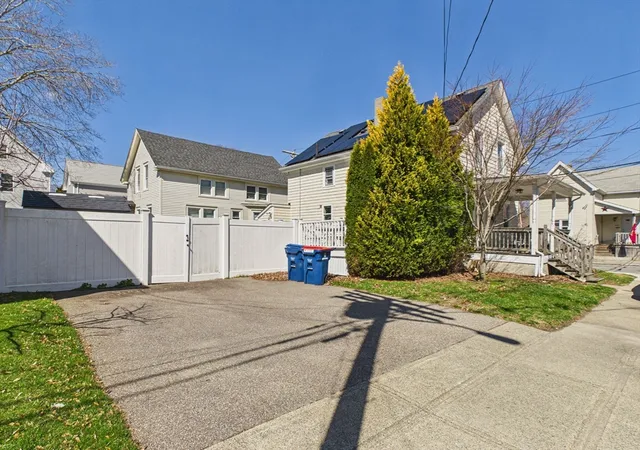 5th image of 69 Newton St, New Bedford, MA 02740 | MLS# 73500425