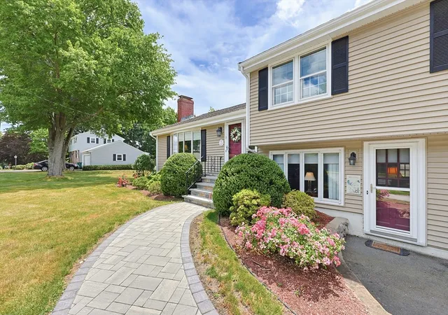 Homes for sale in Norwood, MA | 3 Suffolk Dr, Norwood, MA 02062 | MLS# 73540929