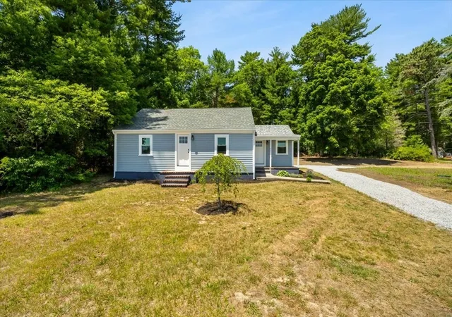 1st image of 521 Marys Pond Rd, Rochester, MA 02770 | MLS# 73545056