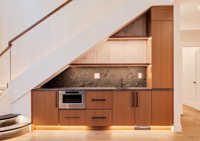 2nd image of 79 Park St #1, Brookline, MA 02446 | MLS# 73559710