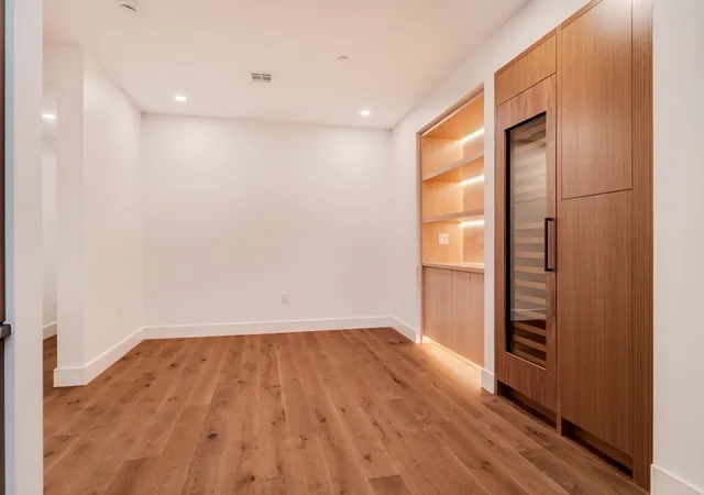 4th image of 79 Park St #1, Brookline, MA 02446 | MLS# 73559710