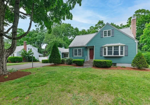 Homes for sale in Foxboro, MA | 15 Eastman Ave, Foxboro, MA 02035 | MLS# 73534564