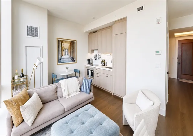 3rd image of 430 Stuart St #21D, Boston, MA 02116 | MLS# 73555101