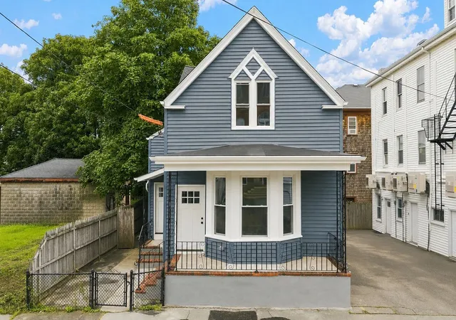 2nd image of 216 State St, New Bedford, MA 02740 | MLS# 73558025
