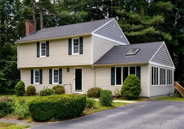 Homes for sale in Holden, MA | 14 Wilde Willow Dr, Holden, MA 01520 | MLS# 73541831