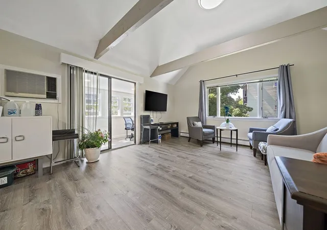 2nd image of 2 Cottage Cir #2, Somerville, MA 02144 | MLS# 73560869