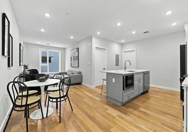 4th image of 267 Old Colony #206, Boston, MA 02127 | MLS# 73566768