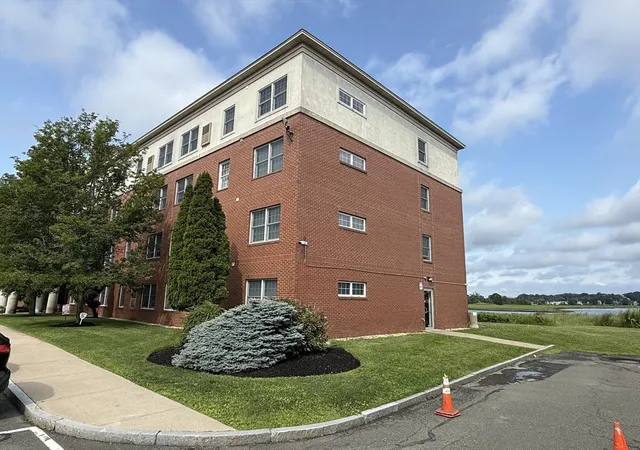 2nd image of 20 Heaths Ct #401, Lynn, MA 01905 | MLS# 73553311