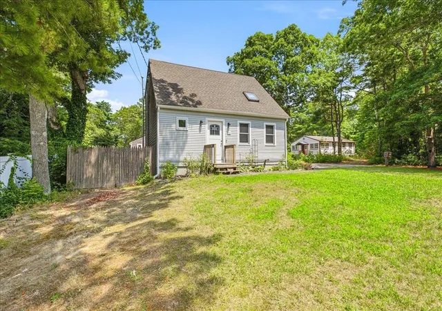 2nd image of 100 Park Ave, East Wareham, MA 02538 | MLS# 73556685