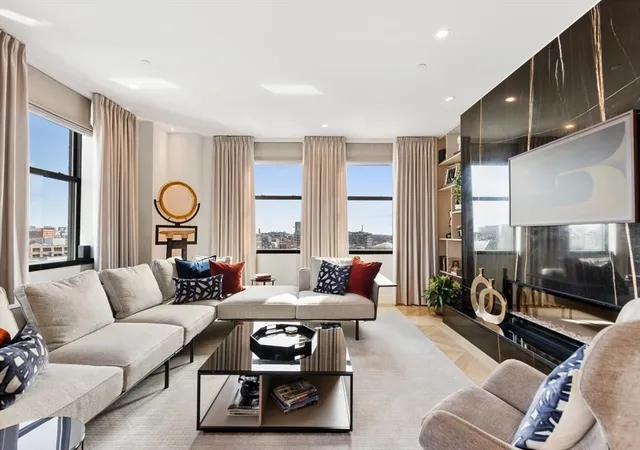 2nd image of 285 Columbus Ave #PH805, Boston, MA 02116 | MLS# 73483301