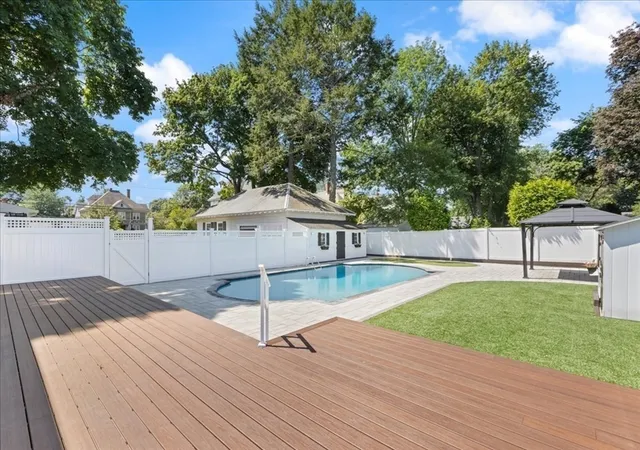Photo 3 of Single family home for sale at 14 Stratford Rd, Melrose, MA 02176 | MLS# 73561868 | Listing updated on 2026-09-17