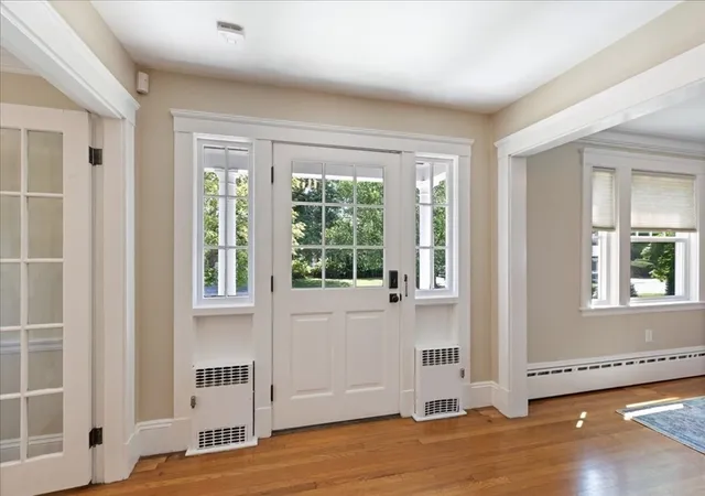 Photo 4 of Single family home for sale at 14 Stratford Rd, Melrose, MA 02176 | MLS# 73561868 | Listing updated on 2026-09-17