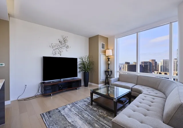 Photo 2 of Sale Pending at 1 Franklin St #2603, Boston, MA 02110 | MLS# 73550047 | Listing updated on 2026-10-04